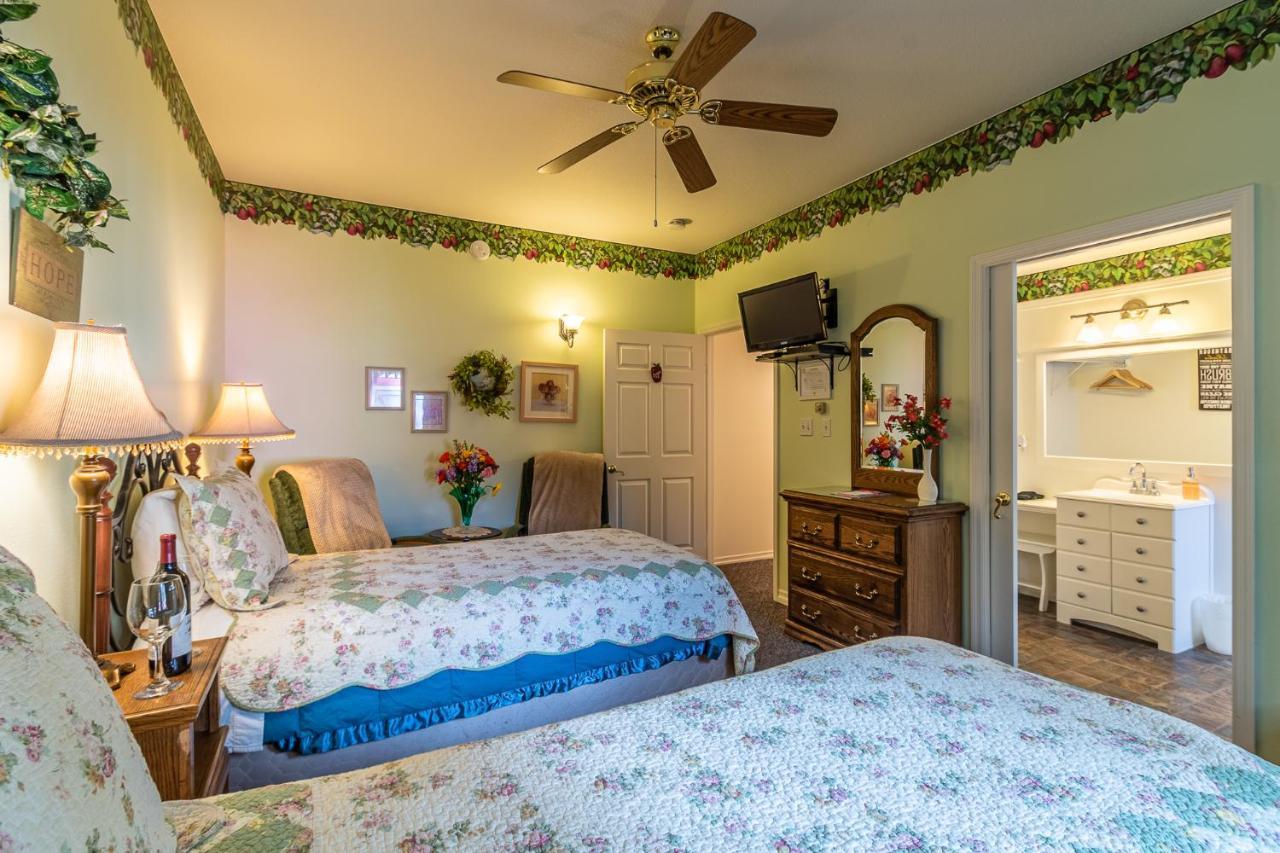 Apples Bed And Breakfast Inn Big Bear Lake Exterior foto