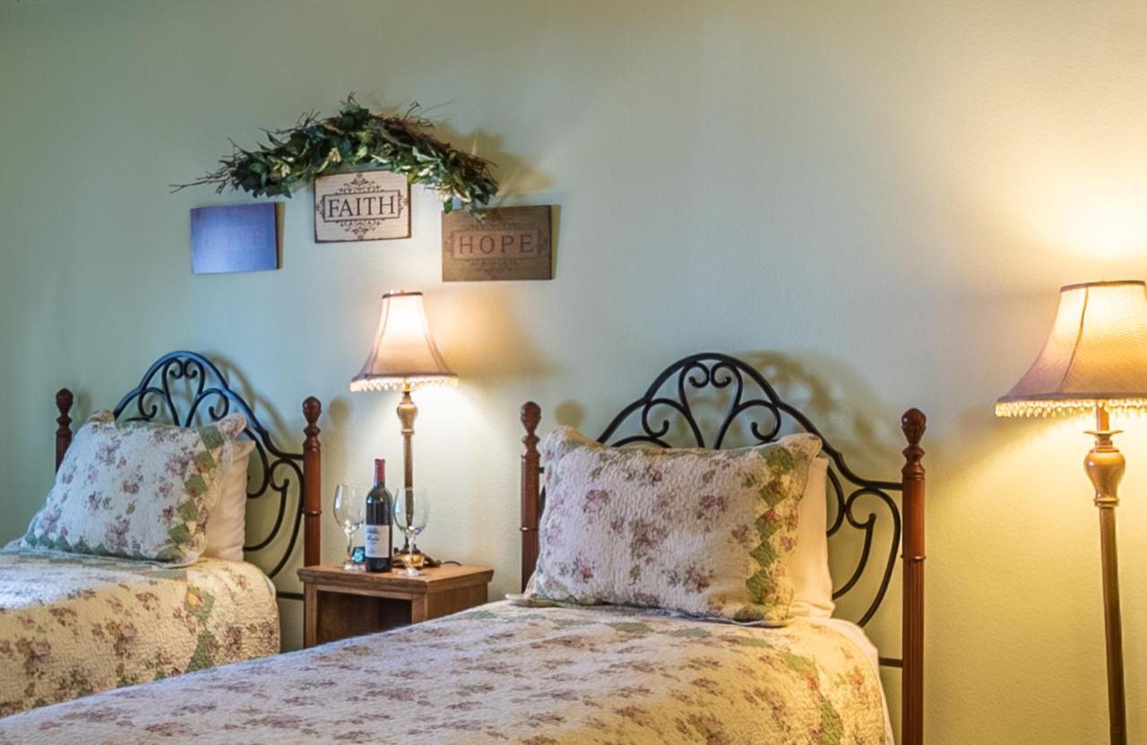 Apples Bed And Breakfast Inn Big Bear Lake Exterior foto